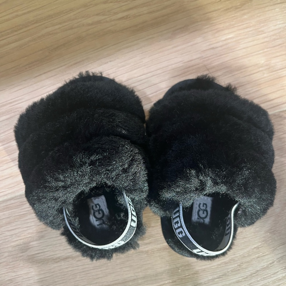UGG Fluff Yeah Slide Slippers Toddler - Black size 4/5